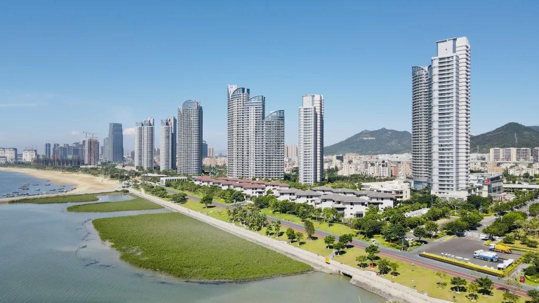 环东一线瞰海 城芯海景现房！