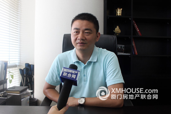 蓝火置业钟国发